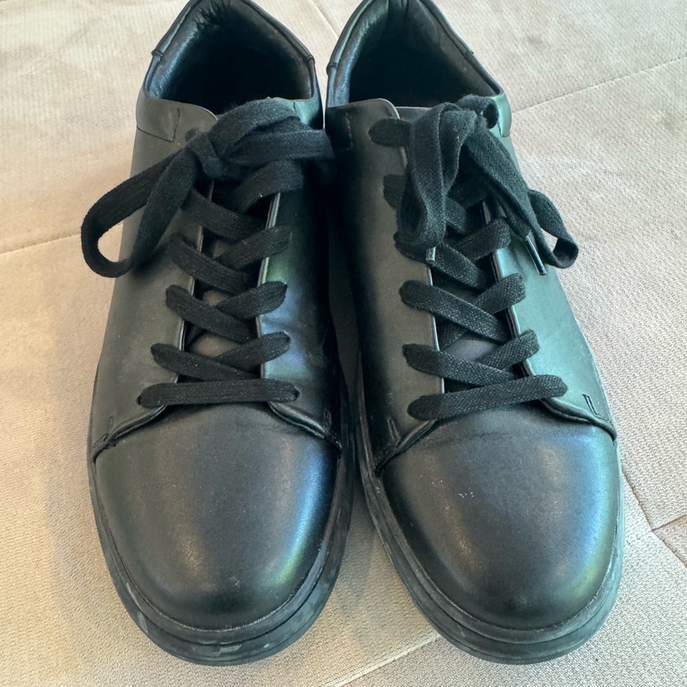 Men's Black Sneakers